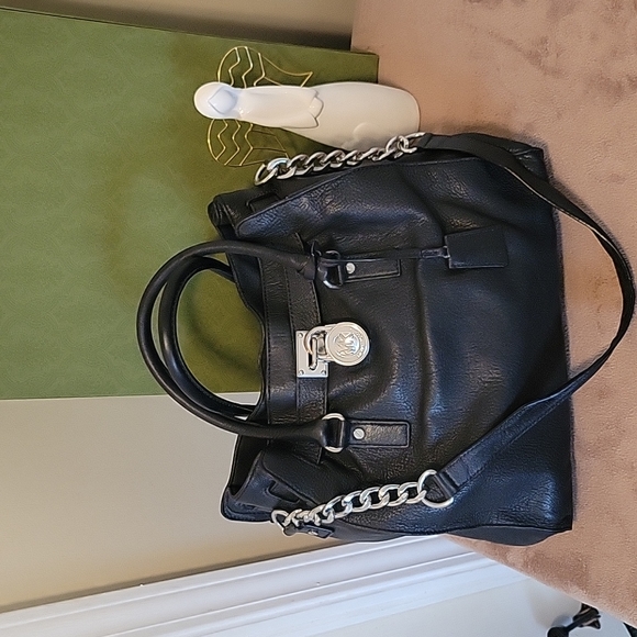 Micheal Kors Hamilton - Picture 7 of 12